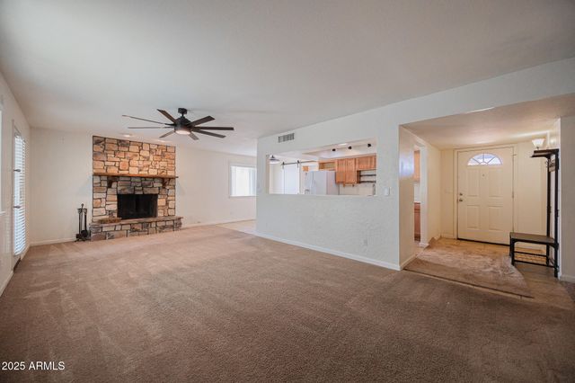 2429 E JUANITA Avenue, Mesa, AZ 85204