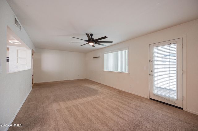 2429 E JUANITA Avenue, Mesa, AZ 85204