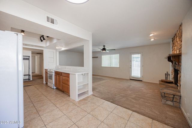 2429 E JUANITA Avenue, Mesa, AZ 85204