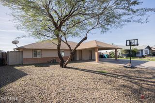 2429 E JUANITA Avenue, Mesa, AZ 85204