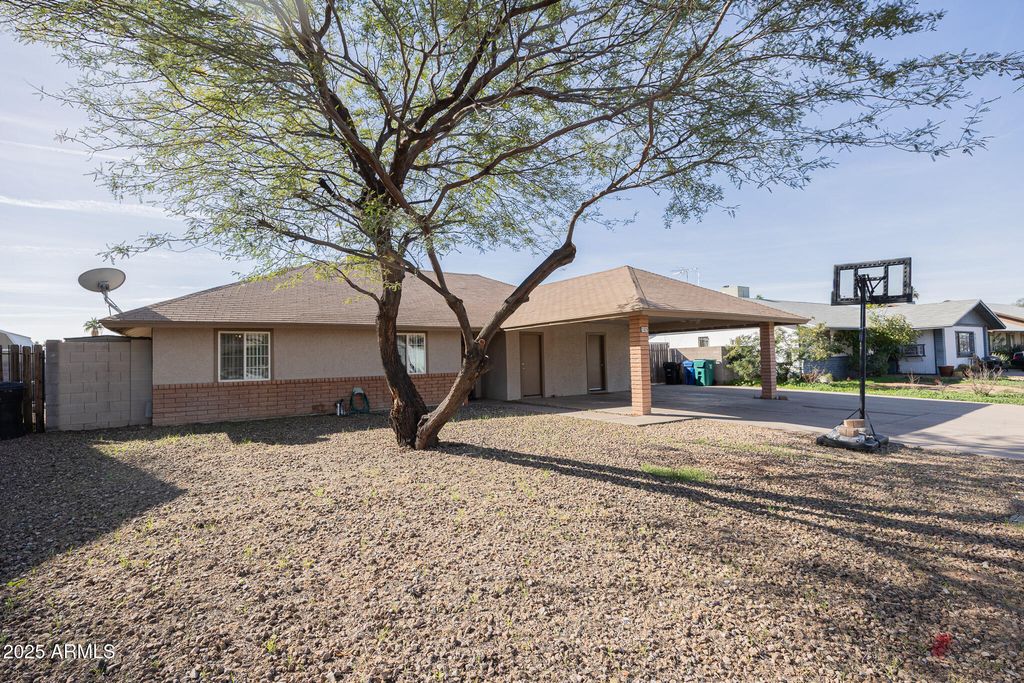 2429 E JUANITA Avenue, Mesa, AZ 85204