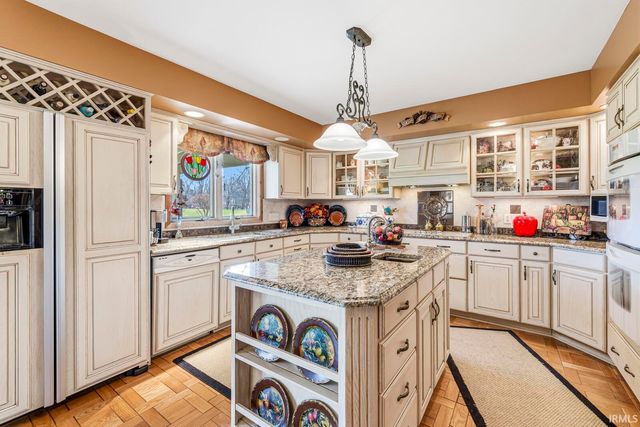 16976 Shandwick Lane, Granger, IN 46530