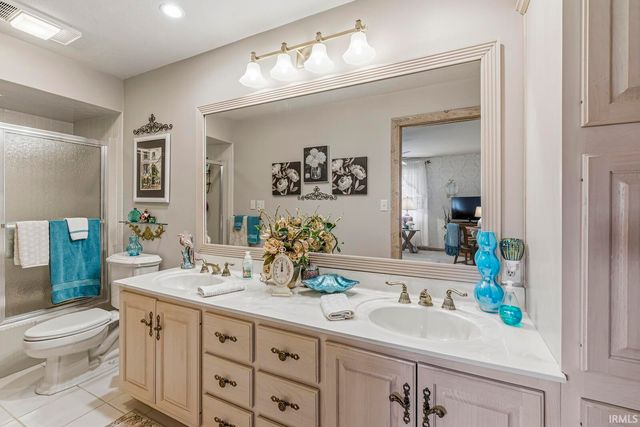 16976 Shandwick Lane, Granger, IN 46530