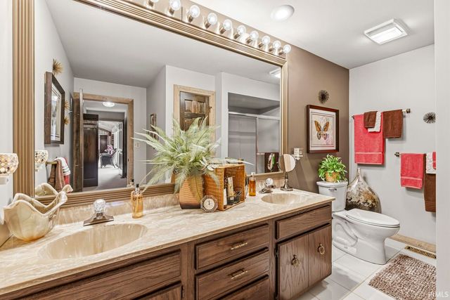 16976 Shandwick Lane, Granger, IN 46530