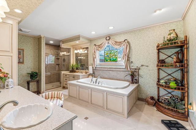 16976 Shandwick Lane, Granger, IN 46530