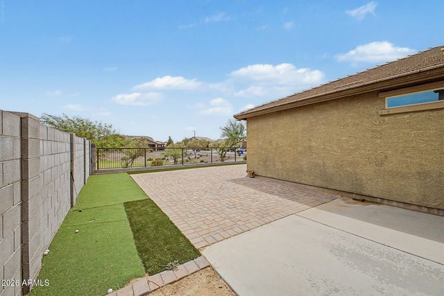 18465 W FOOTHILL Drive, Surprise, AZ 85387