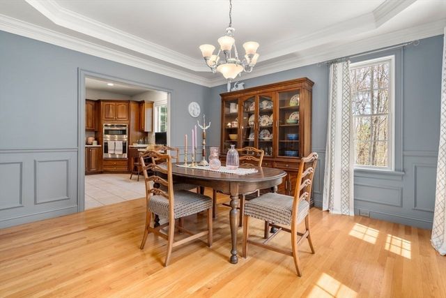 66 Hutchinson Rd, Sutton, MA 01590
