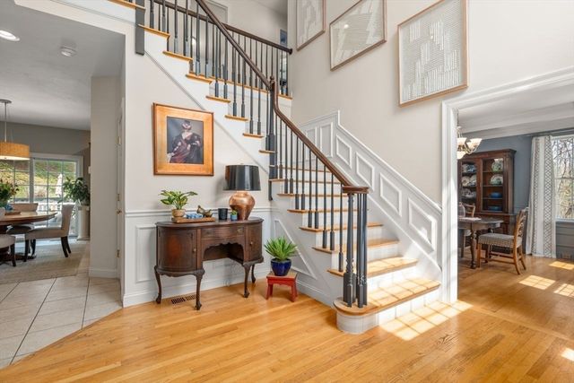 66 Hutchinson Rd, Sutton, MA 01590