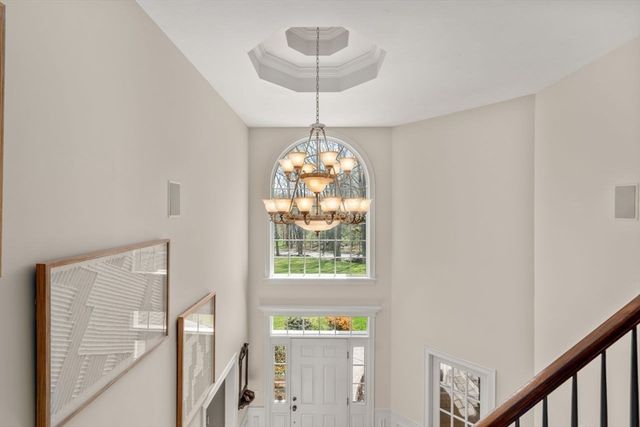 66 Hutchinson Rd, Sutton, MA 01590