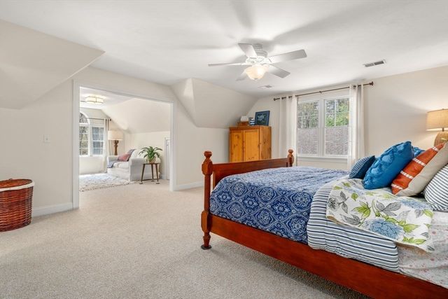 66 Hutchinson Rd, Sutton, MA 01590