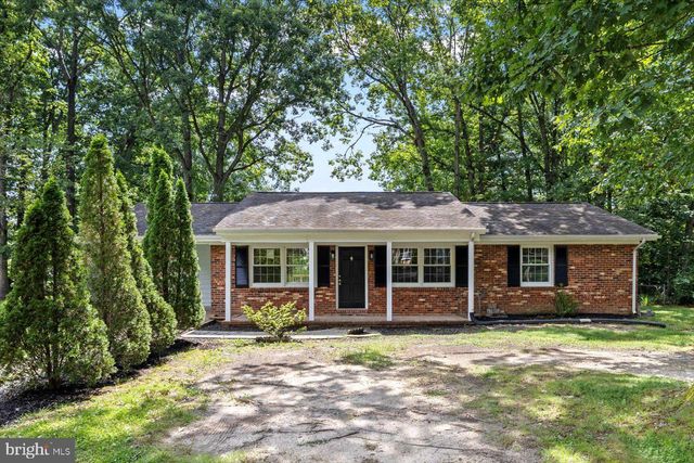 809 SHERWOOD LN, Fredericksburg, VA 22407