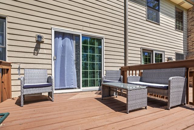 27W225 Ash Court, Winfield, IL 60190