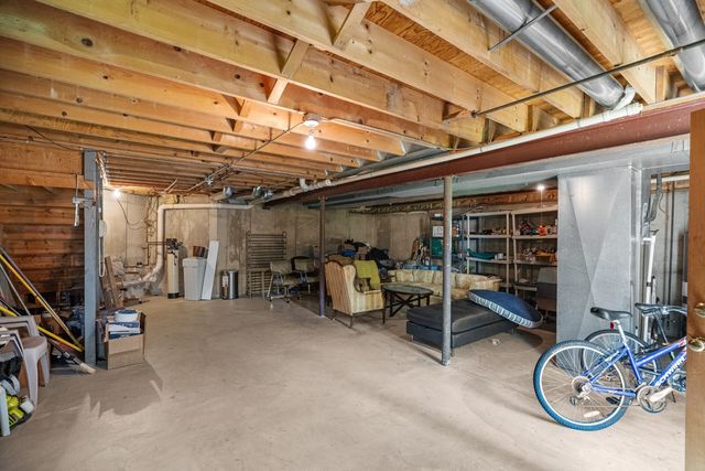 27W225 Ash Court, Winfield, IL 60190