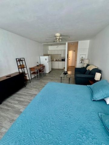 308 Monroe Street, Hollywood, FL 33019