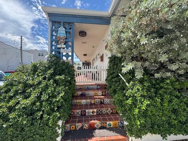 308 Monroe Street, Hollywood, FL 33019