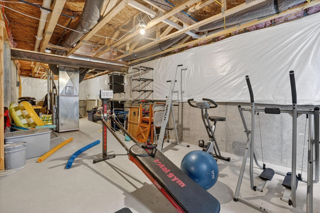 1090 Jackson Drive, Owosso, MI 48867