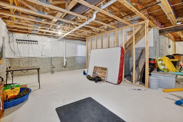 1090 Jackson Drive, Owosso, MI 48867