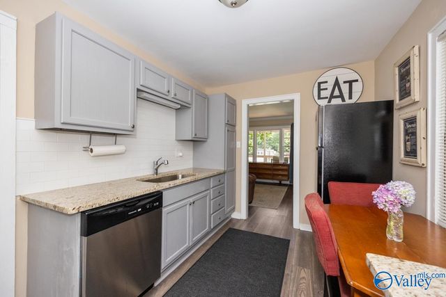 200 Delaware Circle, Huntsville, AL 35811