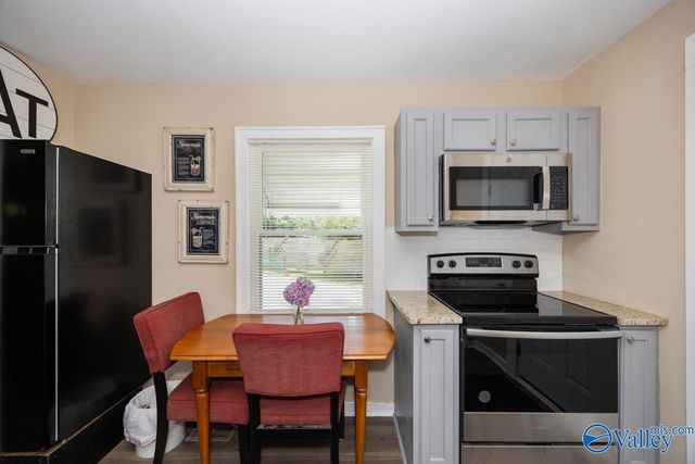 200 Delaware Circle, Huntsville, AL 35811