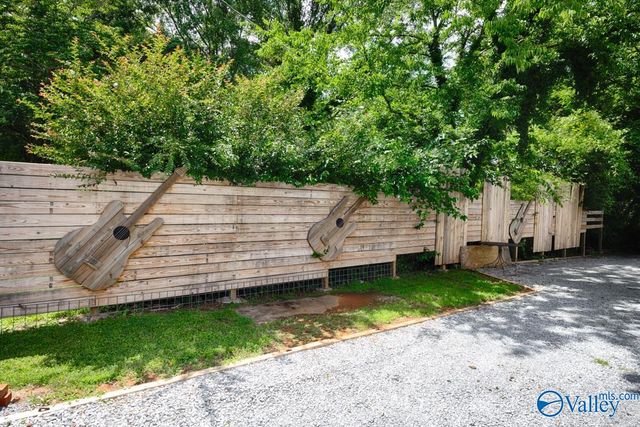 200 Delaware Circle, Huntsville, AL 35811