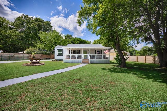 200 Delaware Circle, Huntsville, AL 35811