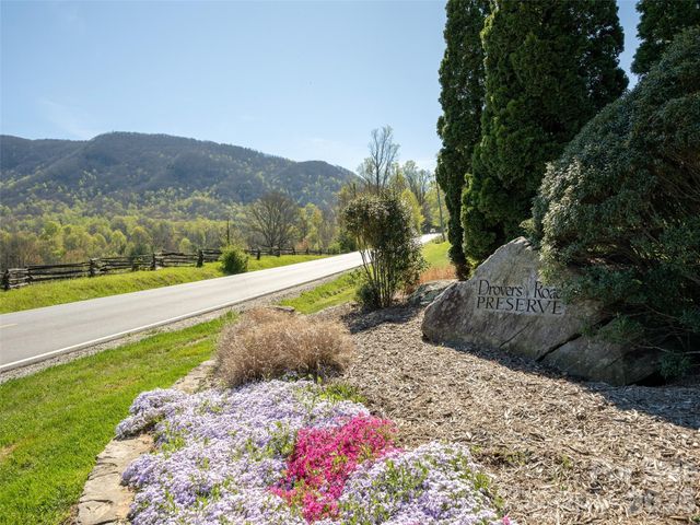 137 Nancy Ashworth Lane 13, Fairview, NC 28730