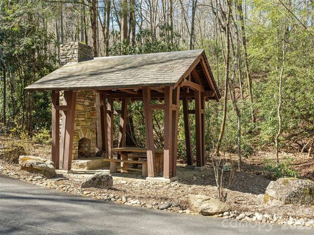 137 Nancy Ashworth Lane 13, Fairview, NC 28730