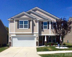1239 Farm Branch Drive SW, Concord, NC 28027