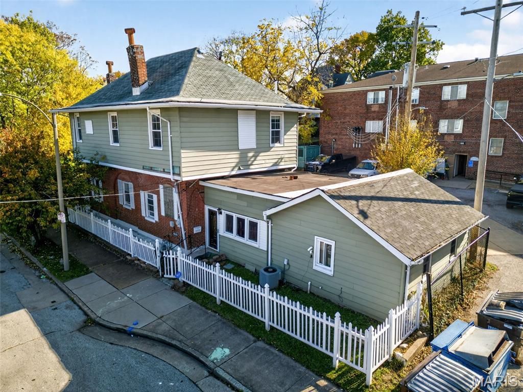 3446 Henrietta Street, St Louis, MO 63104