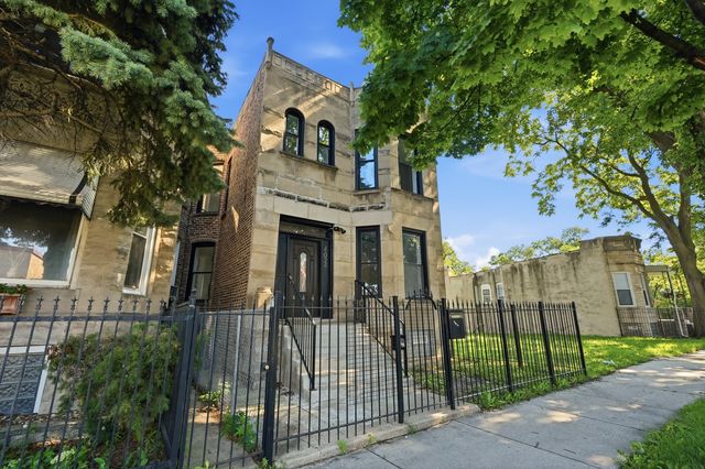 4024 W Arthington Street, Chicago, IL 60624