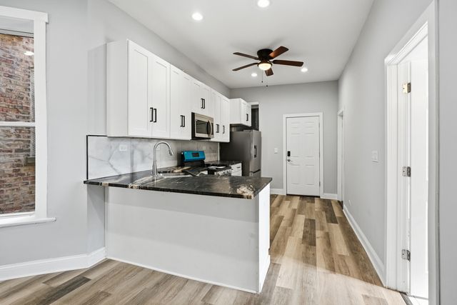 4024 W Arthington Street, Chicago, IL 60624