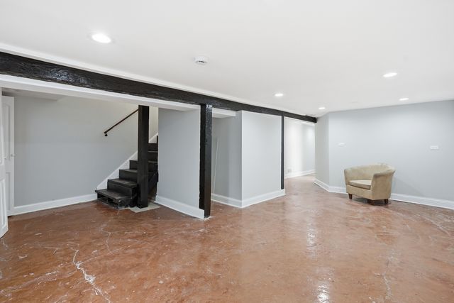 4024 W Arthington Street, Chicago, IL 60624