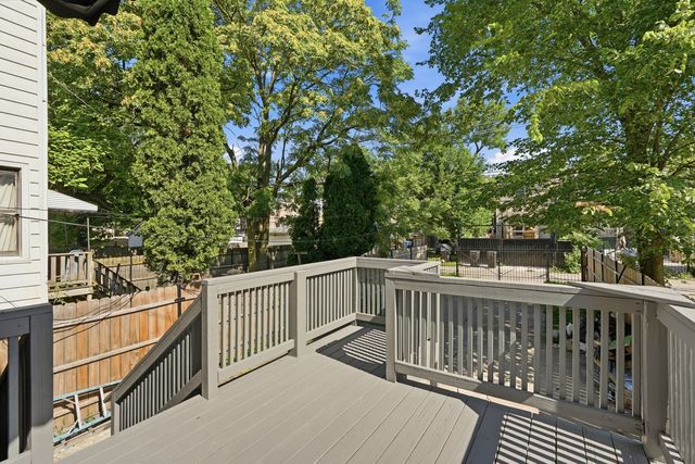 4024 W Arthington Street, Chicago, IL 60624