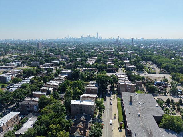 4024 W Arthington Street, Chicago, IL 60624