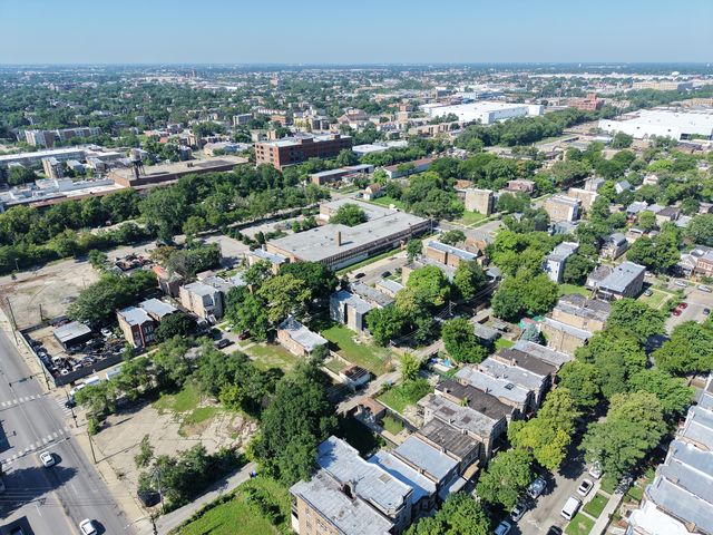 4024 W Arthington Street, Chicago, IL 60624