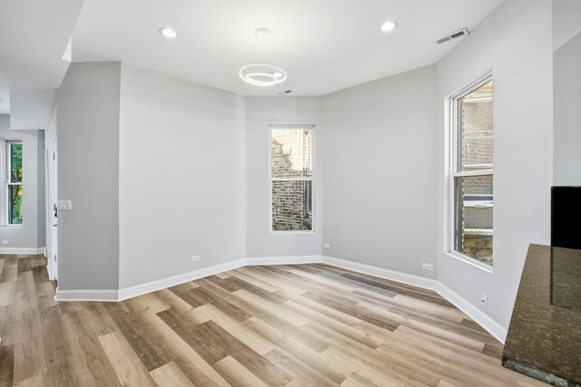 4024 W Arthington Street, Chicago, IL 60624