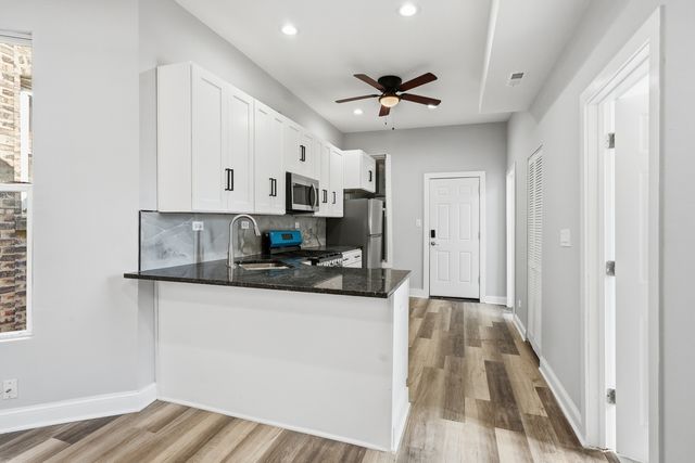 4024 W Arthington Street, Chicago, IL 60624