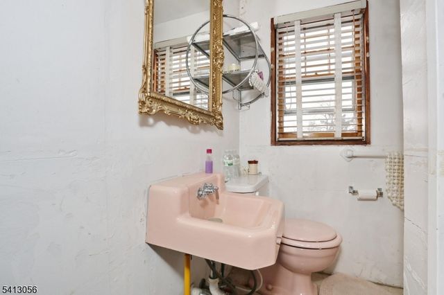 29 Elberon Ave, Paterson City, NJ 07502