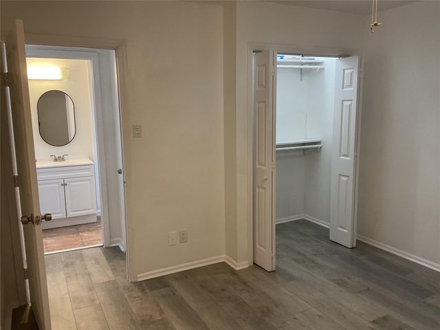 5728 Sylvia Drive, Galveston, TX 77551