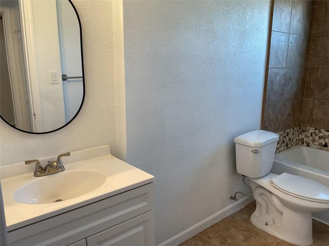 5728 Sylvia Drive, Galveston, TX 77551