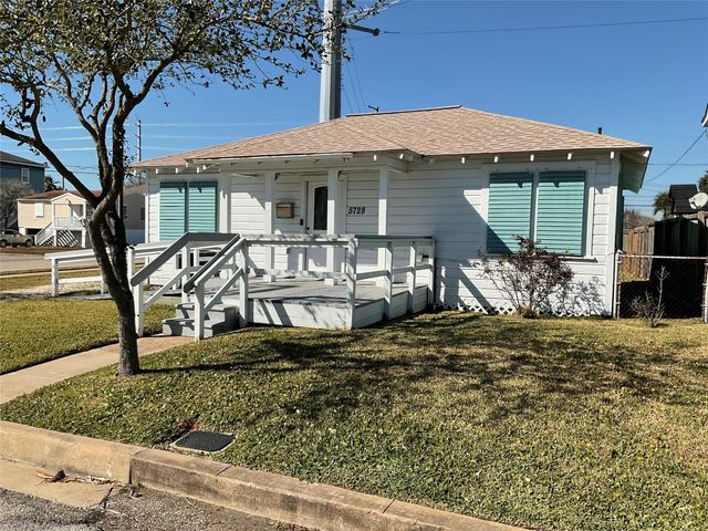 5728 Sylvia Drive, Galveston, TX 77551