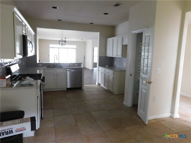 106 Keystone Cove, Georgetown, TX 78633