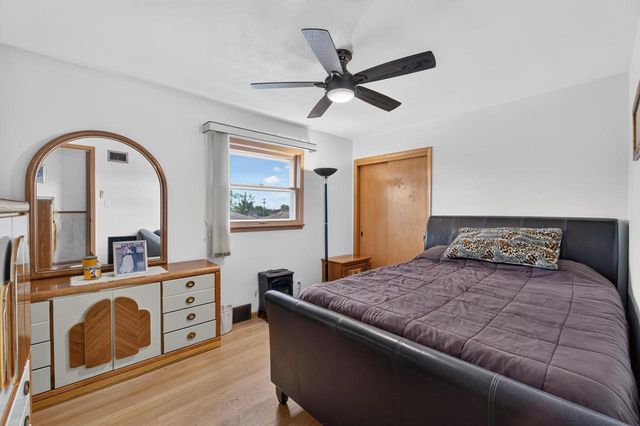 5319 Wright AVENUE, Racine, WI 53406