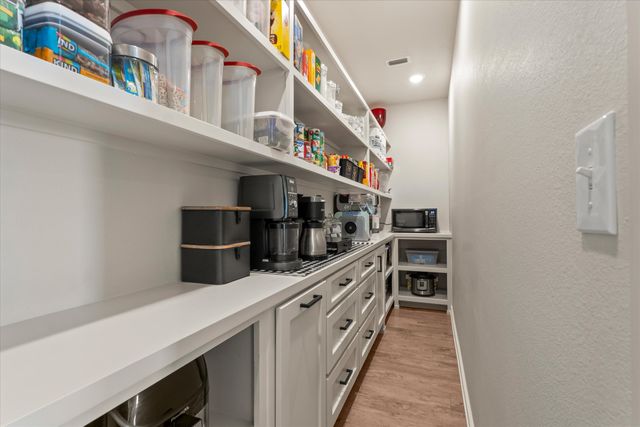 12711 N F M 179, Shallowater, TX 79363