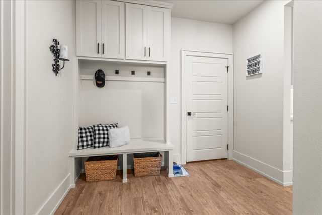 12711 N F M 179, Shallowater, TX 79363