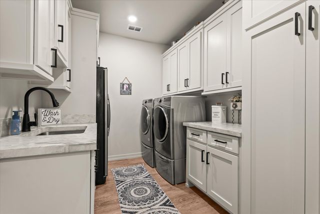 12711 N F M 179, Shallowater, TX 79363