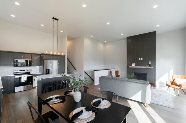 6232 86th Avenue S, Horace, ND 58047