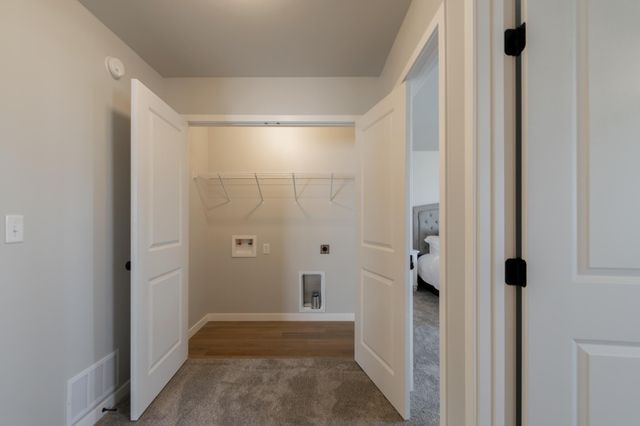 6232 86th Avenue S, Horace, ND 58047