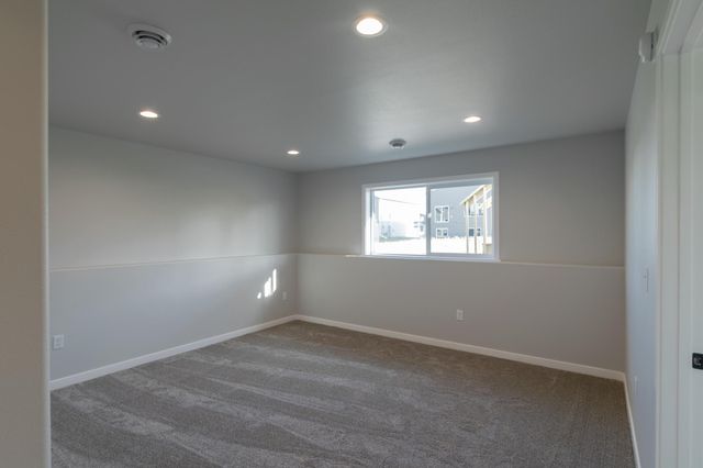 6232 86th Avenue S, Horace, ND 58047