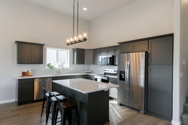 6232 86th Avenue S, Horace, ND 58047